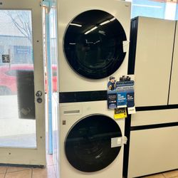 LG Tower Washer 4.5 Cu Ft And Gas Dryer 7.4 Cu Ft