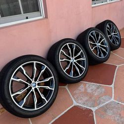Set of OEM BMW 699M 20" wheels