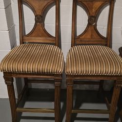 Set of 4 Wooden Bar Stools