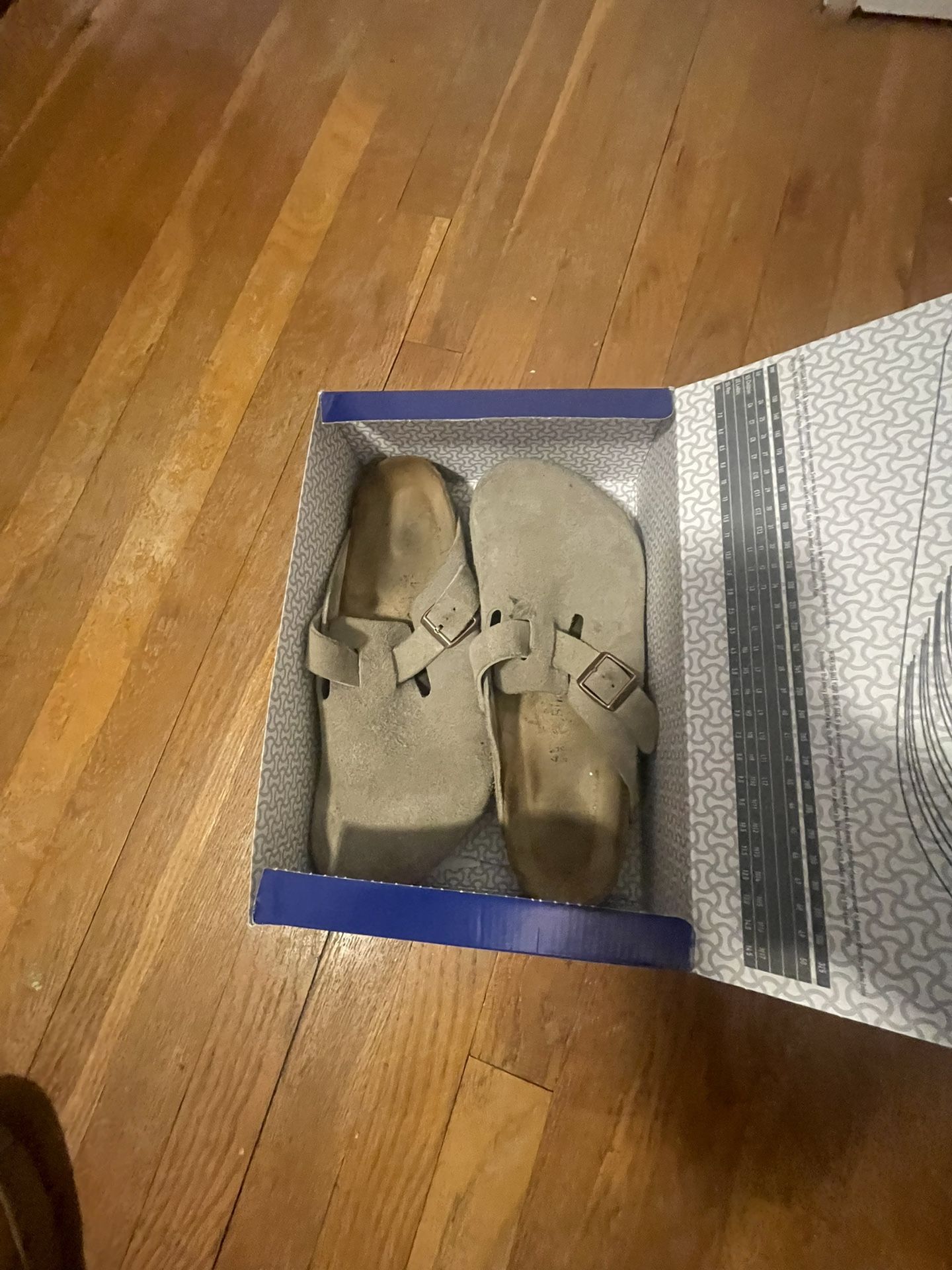 Birkenstock Boston clogs in grey suede #Birkenstock #Clogs