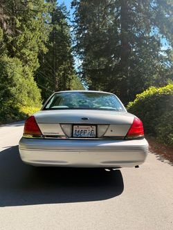 1999 Ford Crown Victoria