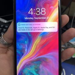 Factory unlocked iPhone x 64 gb, excellent conditions store warranty 