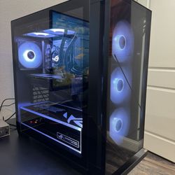 ASUS - ROG G700 Gaming Desktop - Intel Core Ultra 7 - 32GB Memory - NVIDIA GeForce RTX 5070 12GB - 2TB SSD - Black