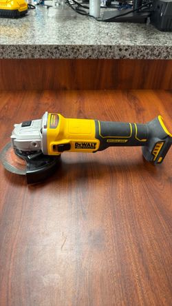 DeWalt DCG407 20V Brushless Angle Grinder