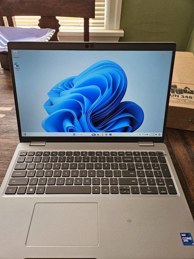Dell Latitude 5520 Laptop 16GB / 512 SSD / WIN 11 PRO