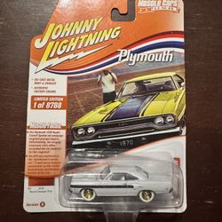 Johnny Lighting Chase 