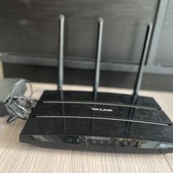 TP LINK ROUTER AC1750