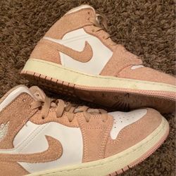 11c Jordan’s And 5.5 Size Jordan’s 