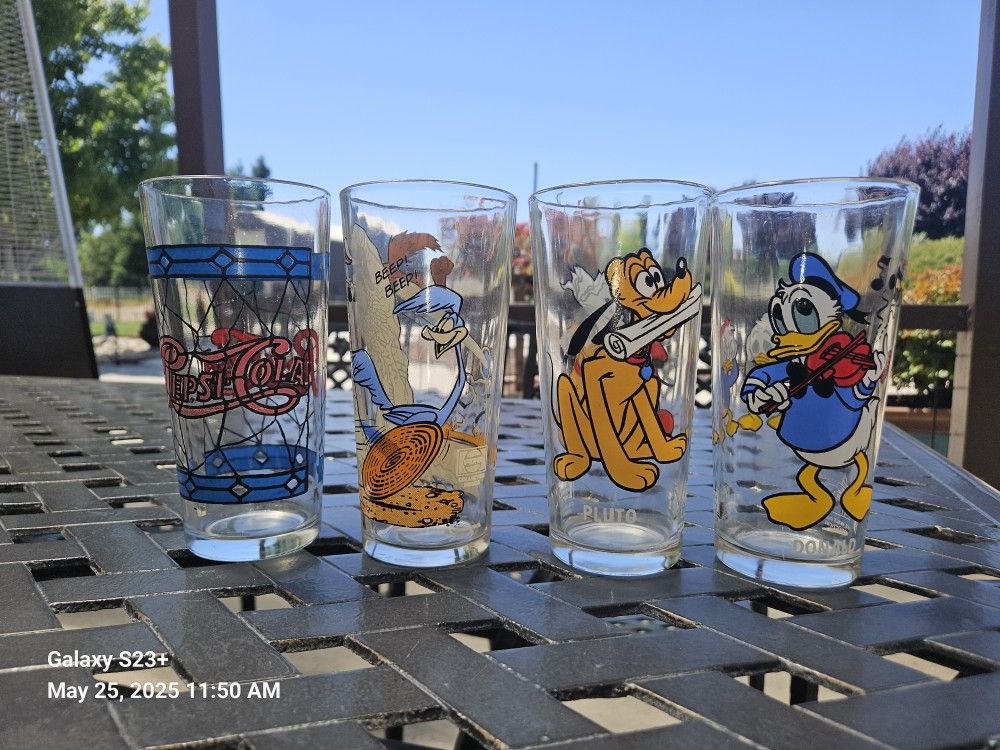 Vintage Collectible Glasses In Awesome Condition ! For All Qty.4 Included Or Best Offer