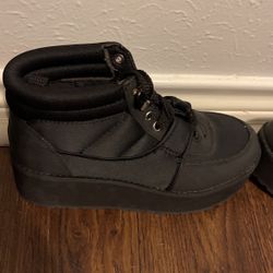 Boots 6.5
