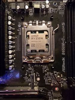 Ryzen 7600 /w motherboard and cooler