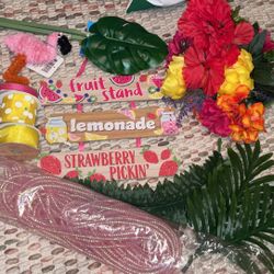 Summer/ Tropical Themed Wreath Kit 