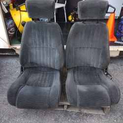  Seats 