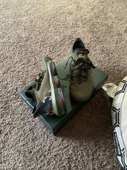 Lebron XVI low camo size 10