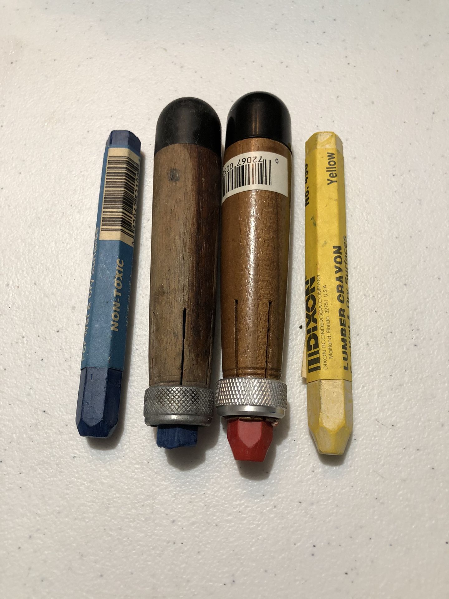 Lumber Crayon Holder + 2 Crayons 