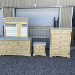 5 Pc Bedroom Set