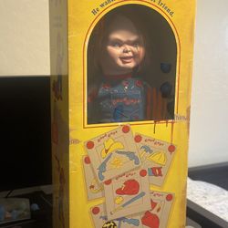 Treat Or Treat Studios Ultimate Chucky Doll