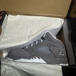 Wolf Grey 5s 9c Toddlers