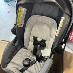 Graco Car Seat With Base