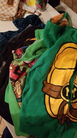 Sweater bundle $12