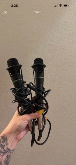 Pair of Wired Condenser Microphones with Cables