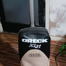 Oreck commercial vacuum cleaner 
