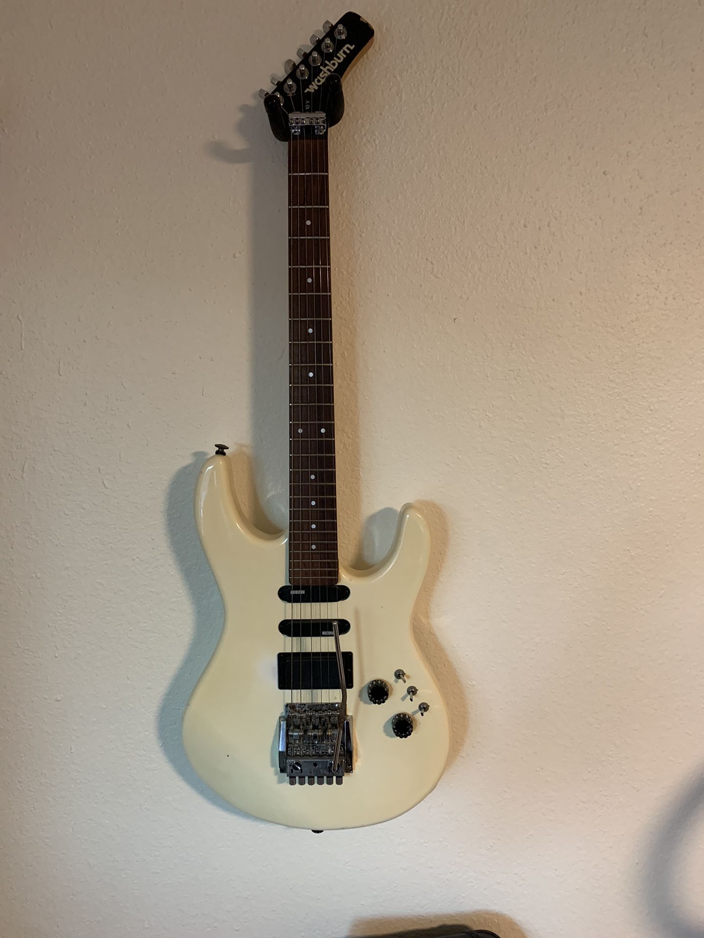 Washburn G-10v Electric Guitar