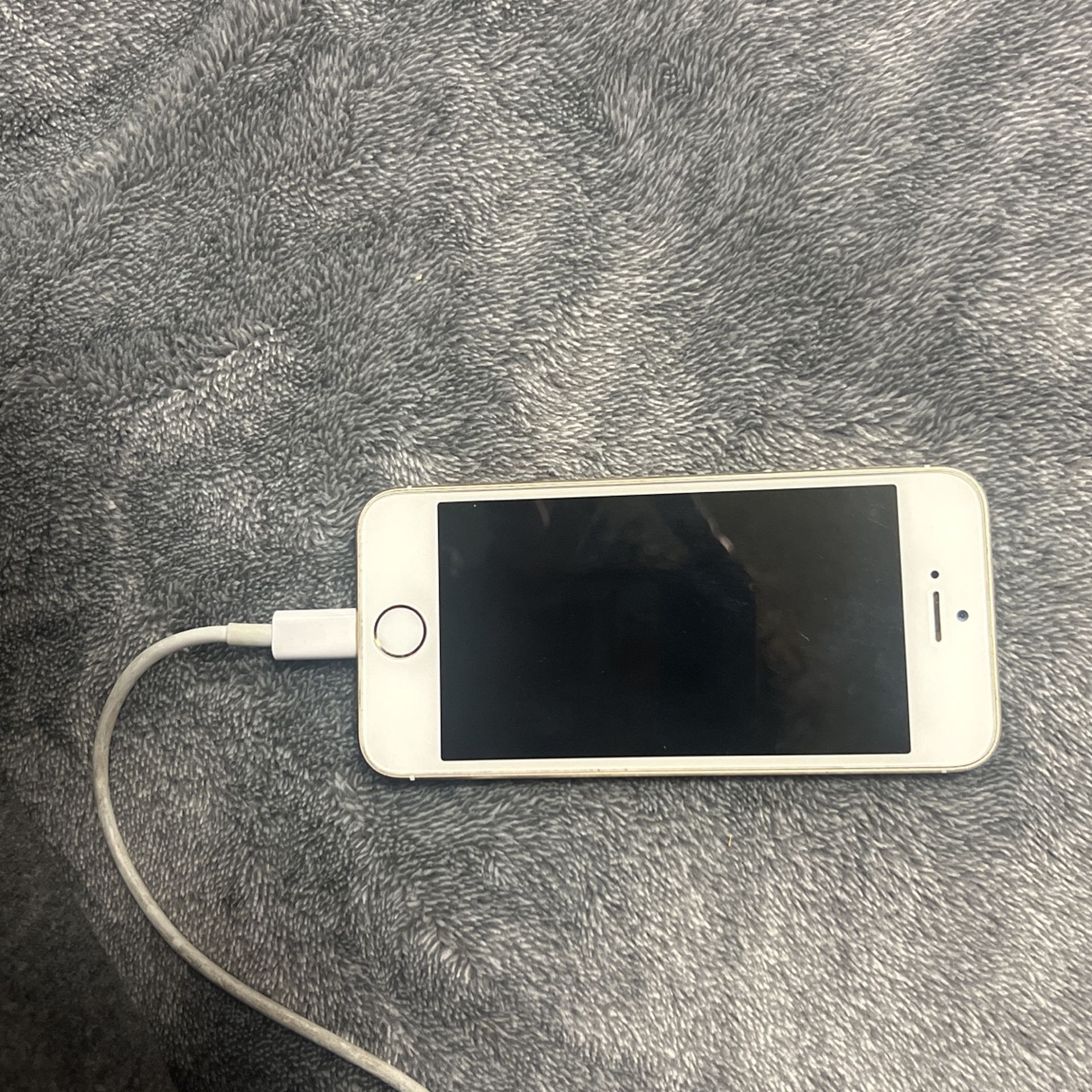 Rose Gold iPhone 5