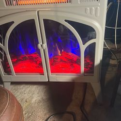 Electric Fireplace / Heater 