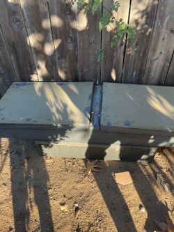 Truck tool box