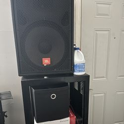 2 Jbl Mpro15 Passive Speakers 