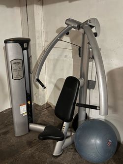FreeMotion Epic Strength Chest Press Machine