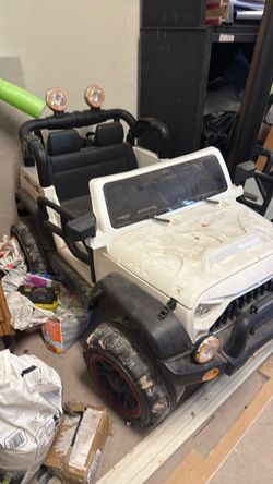 Toy car