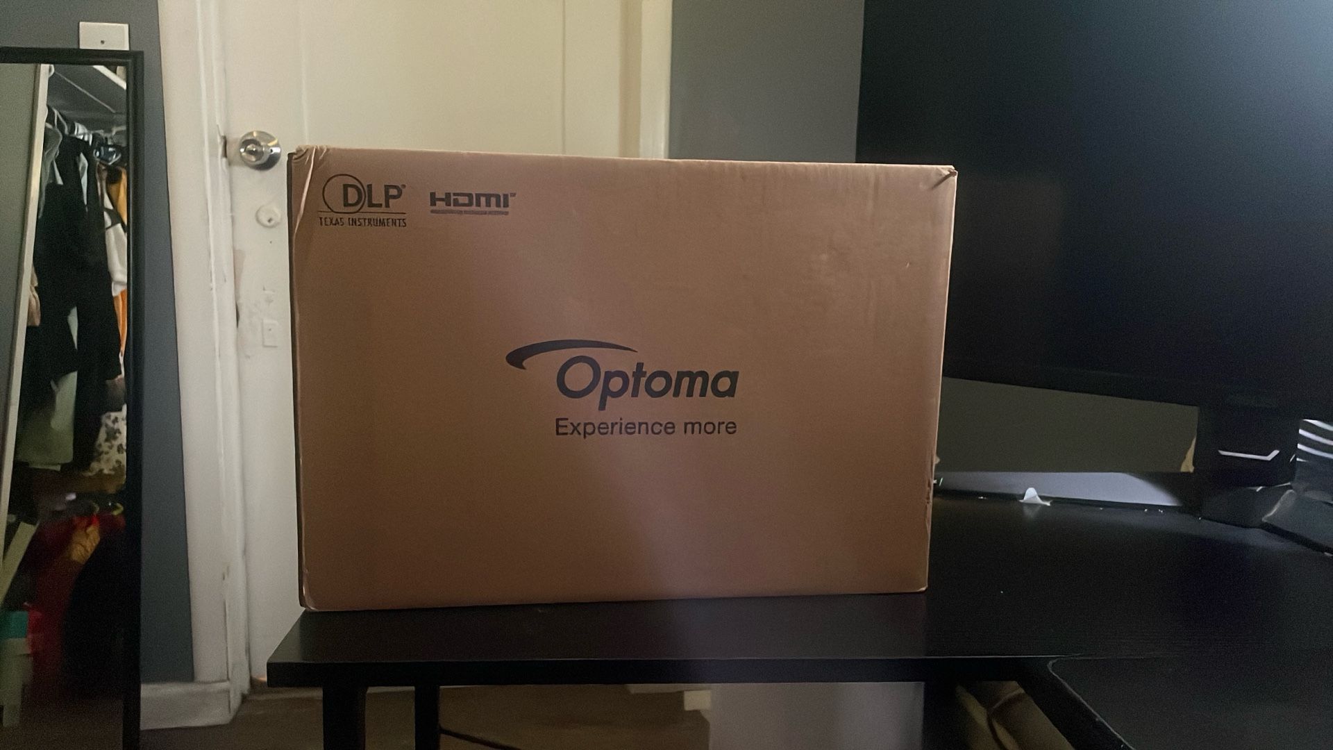 Optoma Zw350ST DLP projector