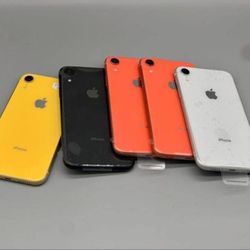 iPhone XR 64Gb Carrier Unlocked Warranty/Charger