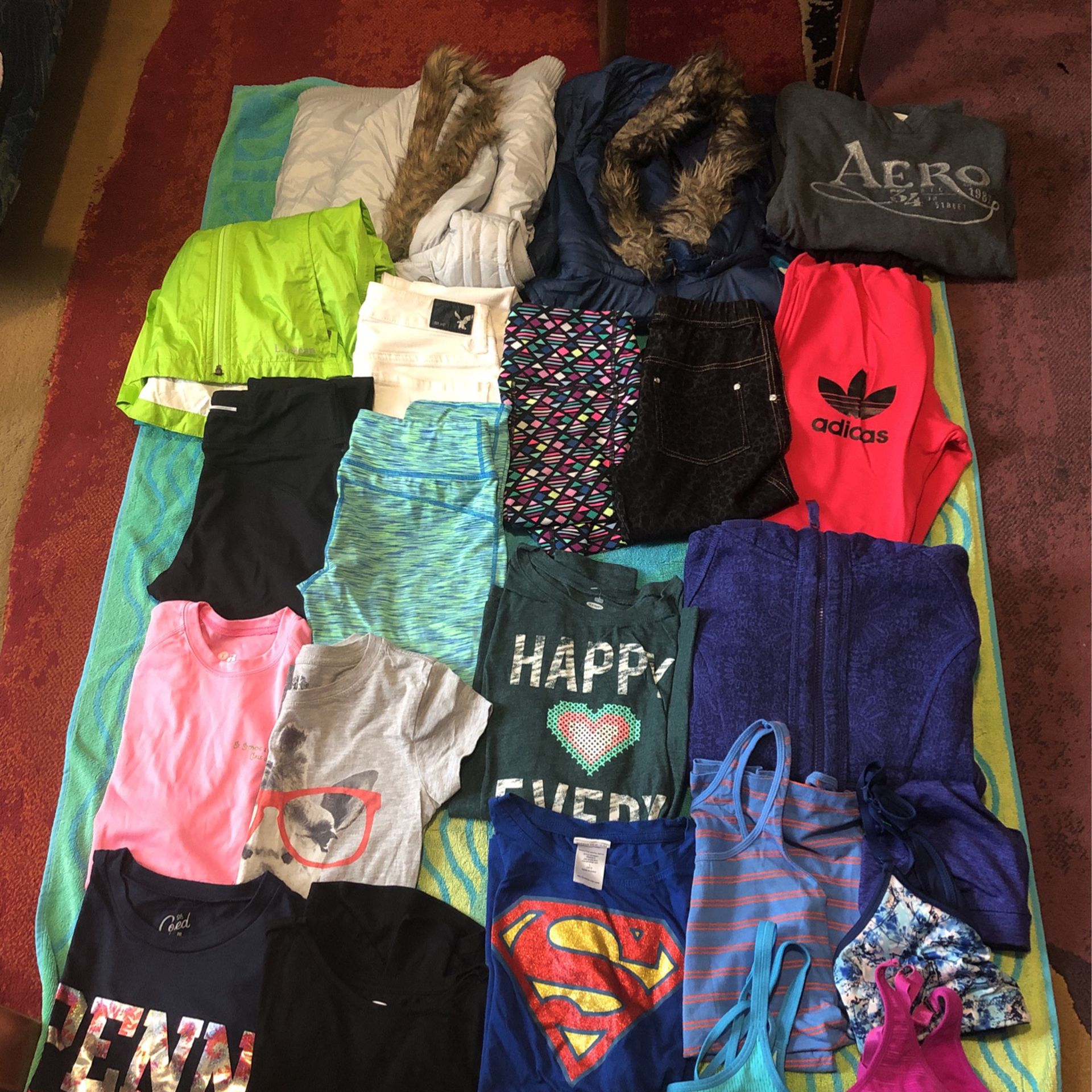 lots Of Clothes For Girls To 6-12 Y