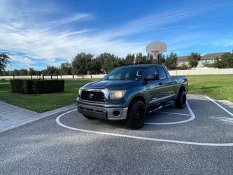 Toyota tundra V6
