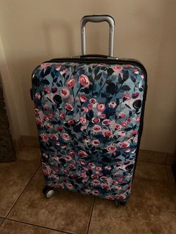 Large hard shell suitcase