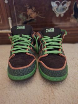 Size 13 De La Soul Dunks