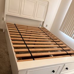 Queen Bed Frame && Night Stand 