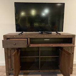 Almost Brand New High Quality TV Table With Perfect Condition 