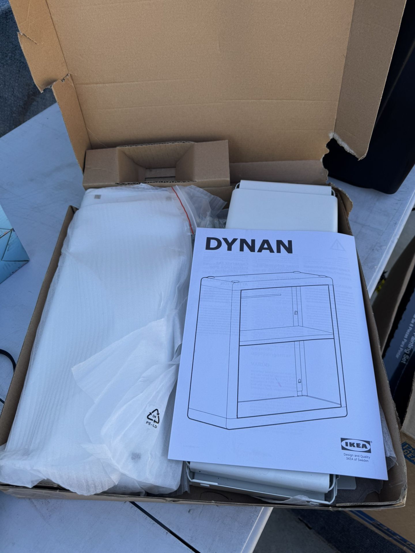 Cabinet - Dynan