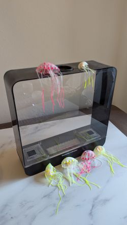 Led/hypnotic jelly fish aquarium - hammacher schlemmer