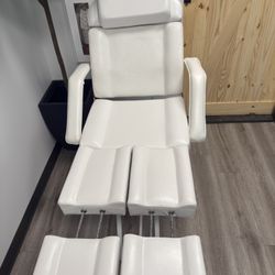 Spa bed - Like new 