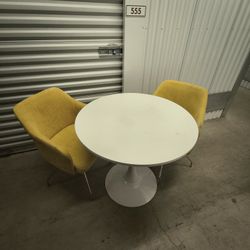Modern Table & chair