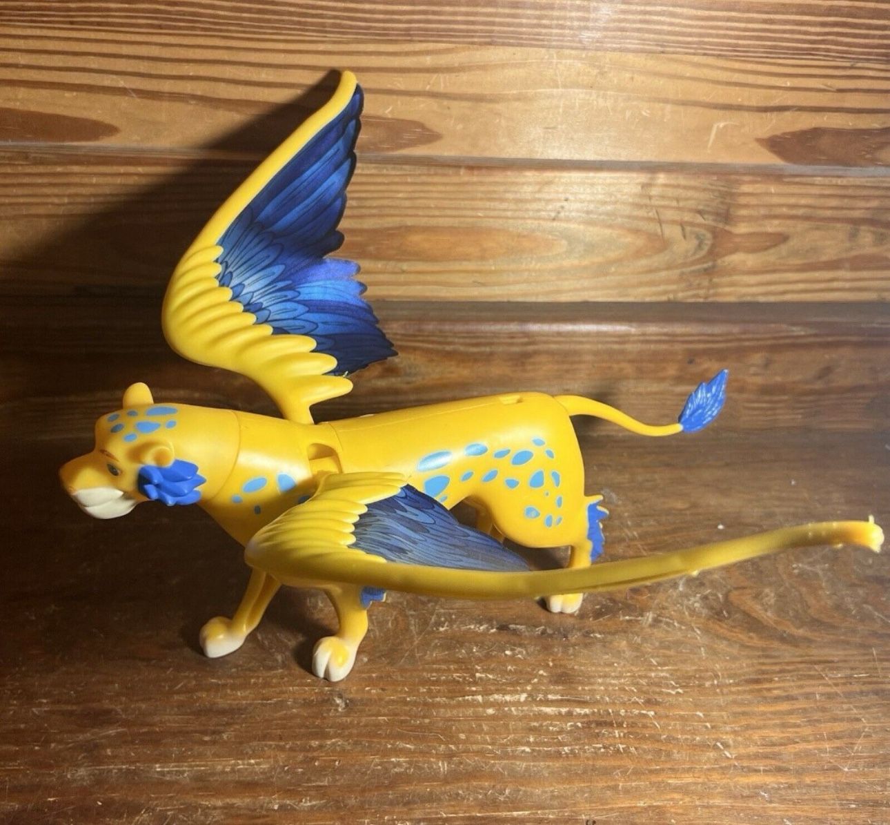 SKYLAR WINGED LEOPARD 14" TOY ACTION FIGURE - HASBRO DISNEY ELENA OF AVALOR