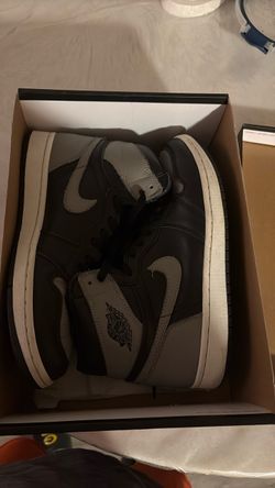 Jordan 1 shadow size 8.5