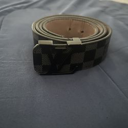 Louis Vuitton Men's Belt Black 48/120 