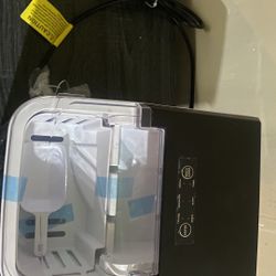 Portable Ice Maker - Fast Bullet Ice, Self-Cleaning, Like New!