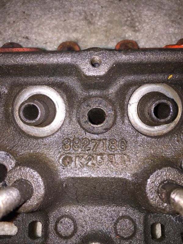 Small Block Chevy Camel Hump Heads #3927186 Dates K 25 9 L18 9 $275